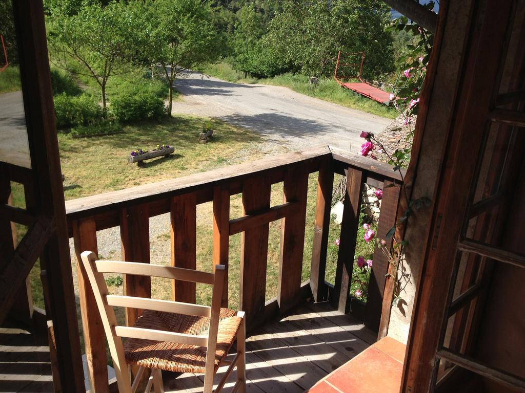 Au Fil Des Saisons Bed & Breakfast Les Cotes de Corps Bilik gambar