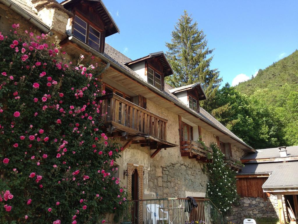 Au Fil Des Saisons Bed & Breakfast Les Cotes de Corps Luaran gambar