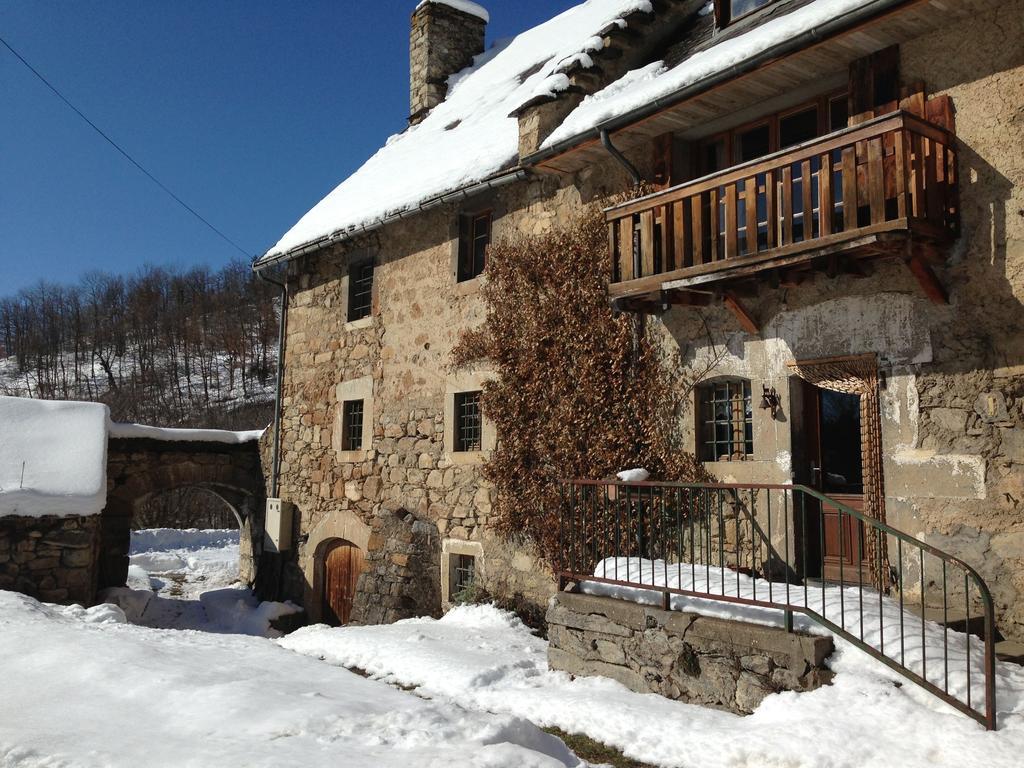 Au Fil Des Saisons Bed & Breakfast Les Cotes de Corps Luaran gambar