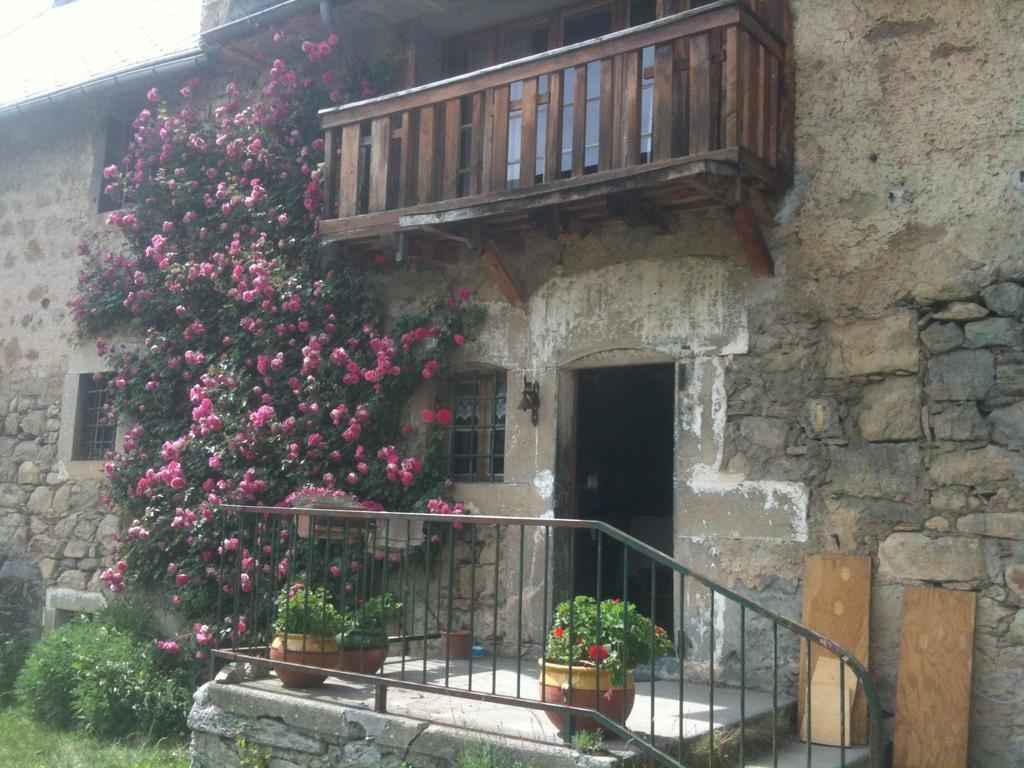 Au Fil Des Saisons Bed & Breakfast Les Cotes de Corps Luaran gambar