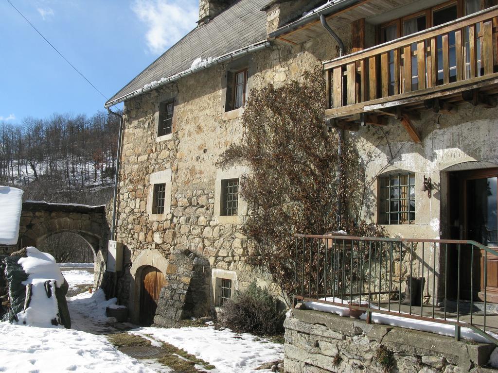 Au Fil Des Saisons Bed & Breakfast Les Cotes de Corps Luaran gambar